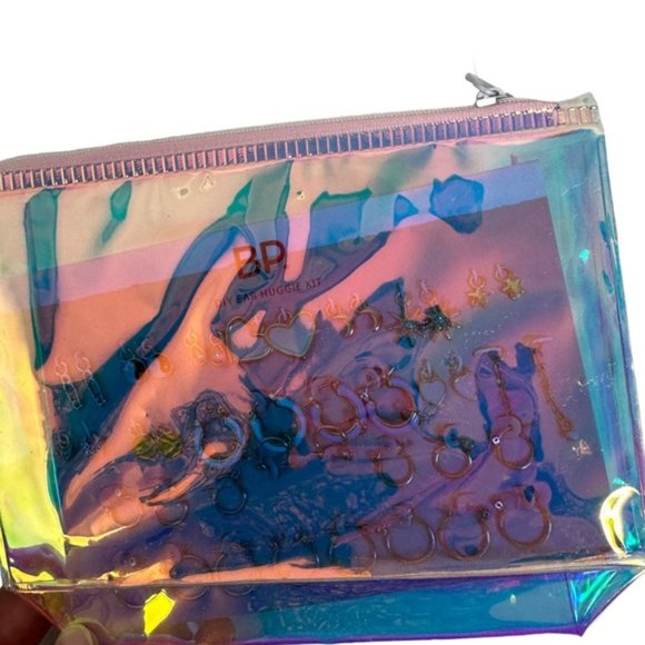 NWT Nordstrom DIY Huggie Earrings Kit with Bag 10 Pair Zipper Case New Snap Post - Picture 6 of 8